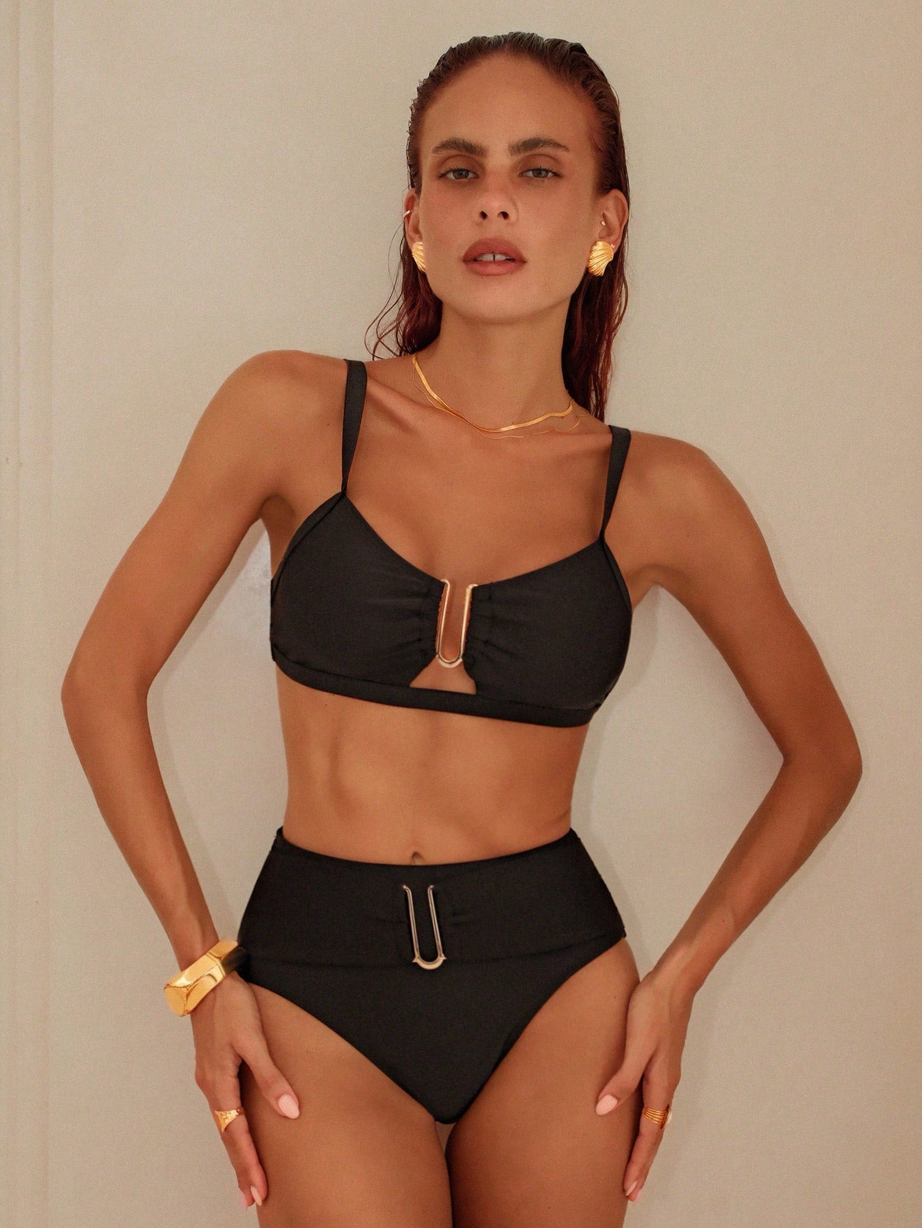 Anne | Bikini met Gouden U-Detail