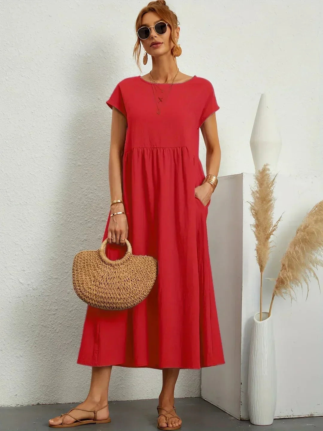 Ivy — Flowing Midi Dress with Timeless Elegance