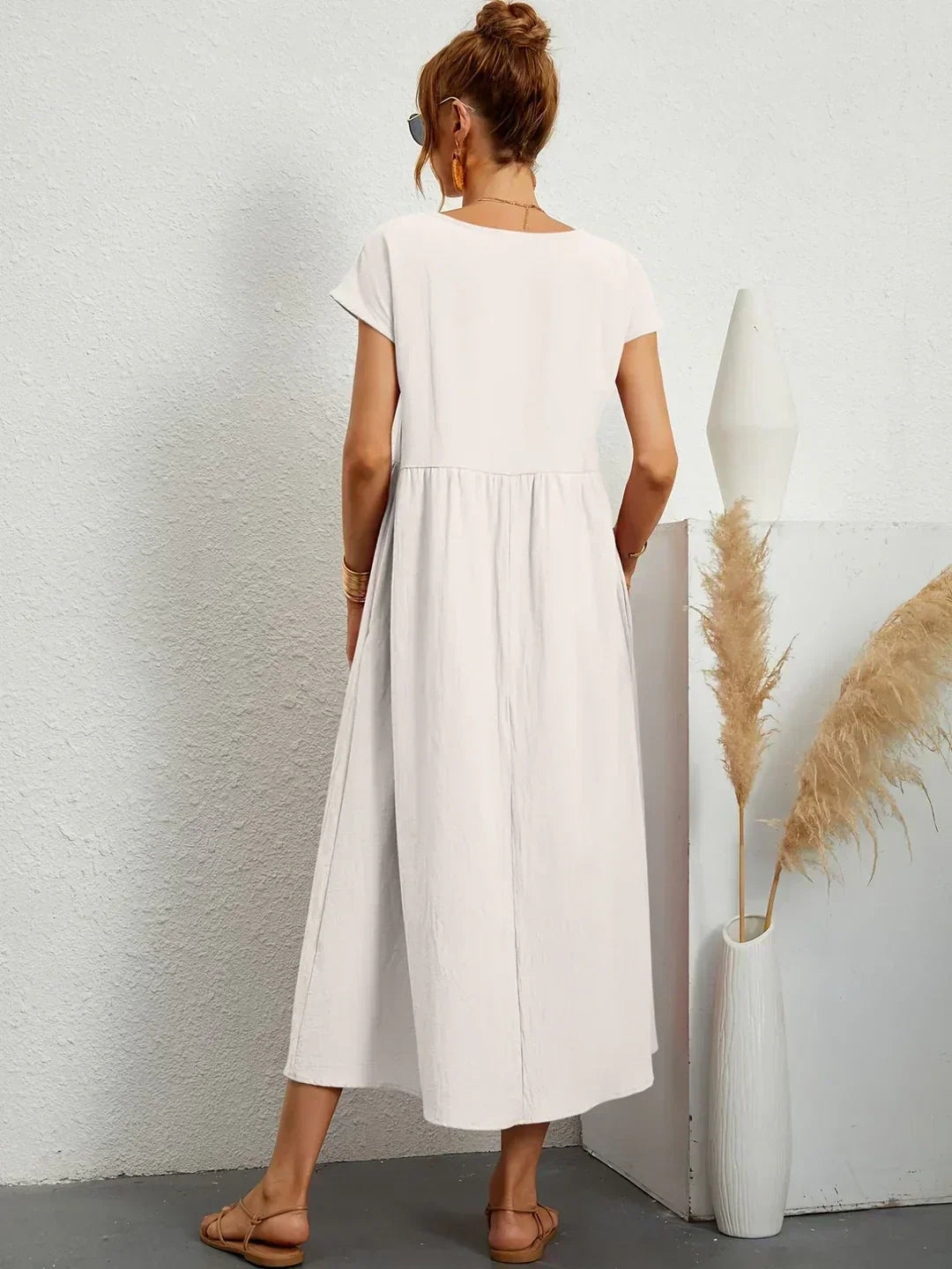 Ivy — Flowing Midi Dress with Timeless Elegance